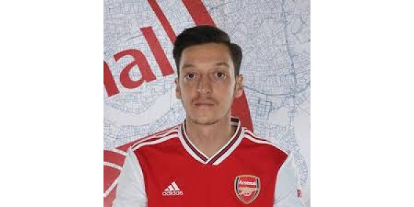 Mourinho bullish on Özil